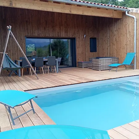 Accords Pyrenees - Vue Pyrenees - Piscine Et - Classe 4 Etoiles Feriehus