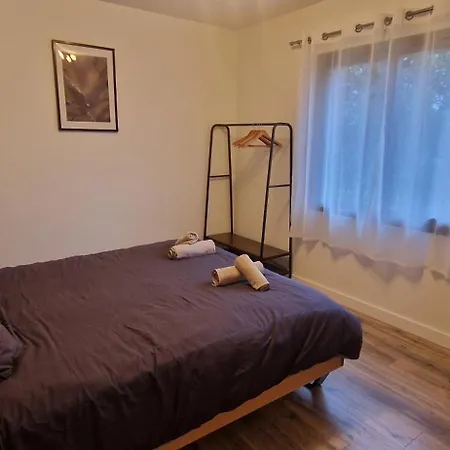 Accords Pyrenees - Vue Pyrenees - Piscine Et - Classe 4 Etoiles *