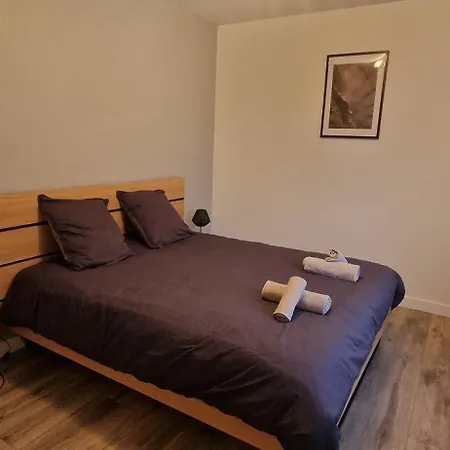 Accords Pyrenees - Vue Pyrenees - Piscine Et - Classe 4 Etoiles