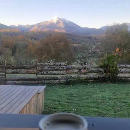 Accords Pyrenees - Vue Pyrenees - Piscine Et - Classe 4 Etoiles