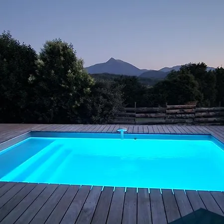 Accords Pyrenees - Vue Pyrenees - Piscine Et - Classe 4 Etoiles *