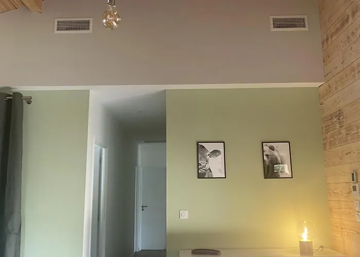 Accords Pyrenees - Vue Pyrenees - Piscine Et - Classe 4 Etoiles Casa de Férias *