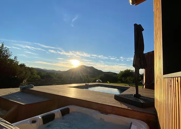 Casa de Férias Accords Pyrenees - Vue Pyrenees - Piscine Et - Classe 4 Etoiles Estadens