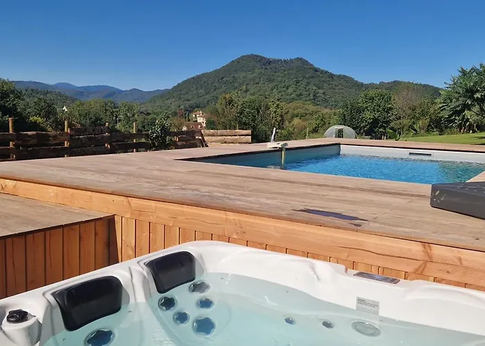 Accords Pyrenees - Vue Pyrenees - Piscine Et - Classe 4 Etoiles Casa de Férias