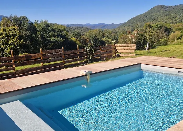 Accords Pyrenees - Vue Pyrenees - Piscine Et - Classe 4 Etoiles Casa de Férias