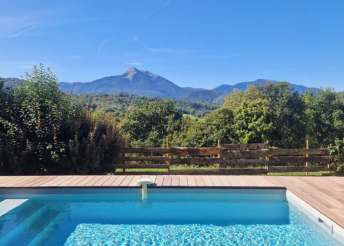 Casa de Férias Accords Pyrenees - Vue Pyrenees - Piscine Et - Classe 4 Etoiles Estadens