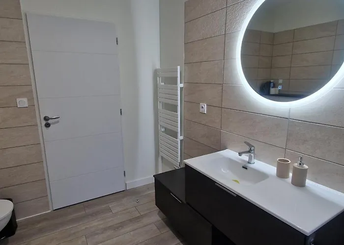 Accords Pyrenees - Vue Pyrenees - Piscine Et - Classe 4 Etoiles Casa de Férias